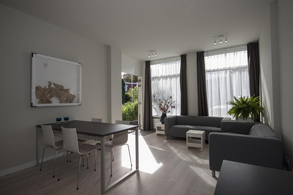 Savina City Centre Apartment Near Beach, Station And Shops 잔드보르트 객실 사진